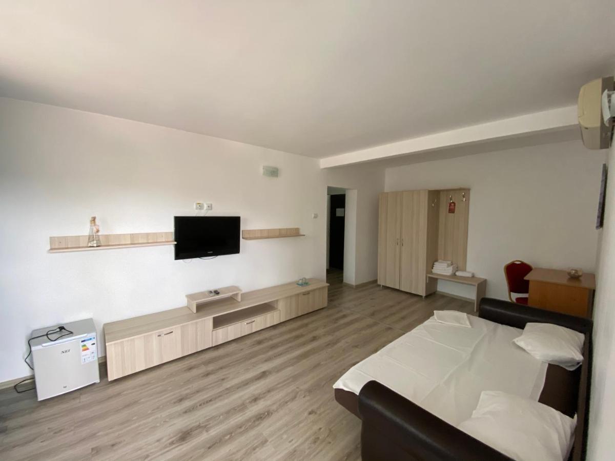 Q Hotel نيبتون المظهر الخارجي الصورة