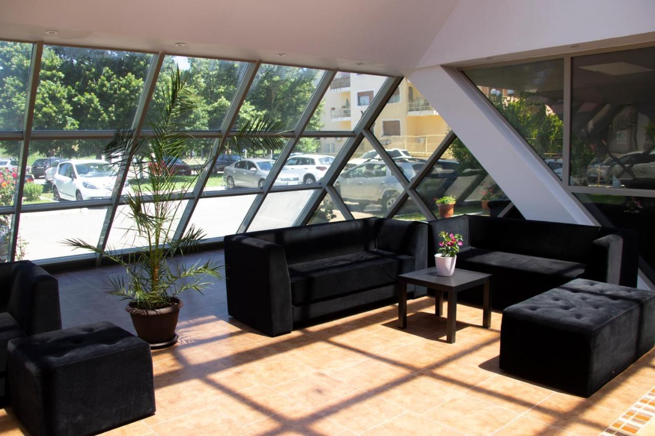 Q Hotel نيبتون المظهر الخارجي الصورة