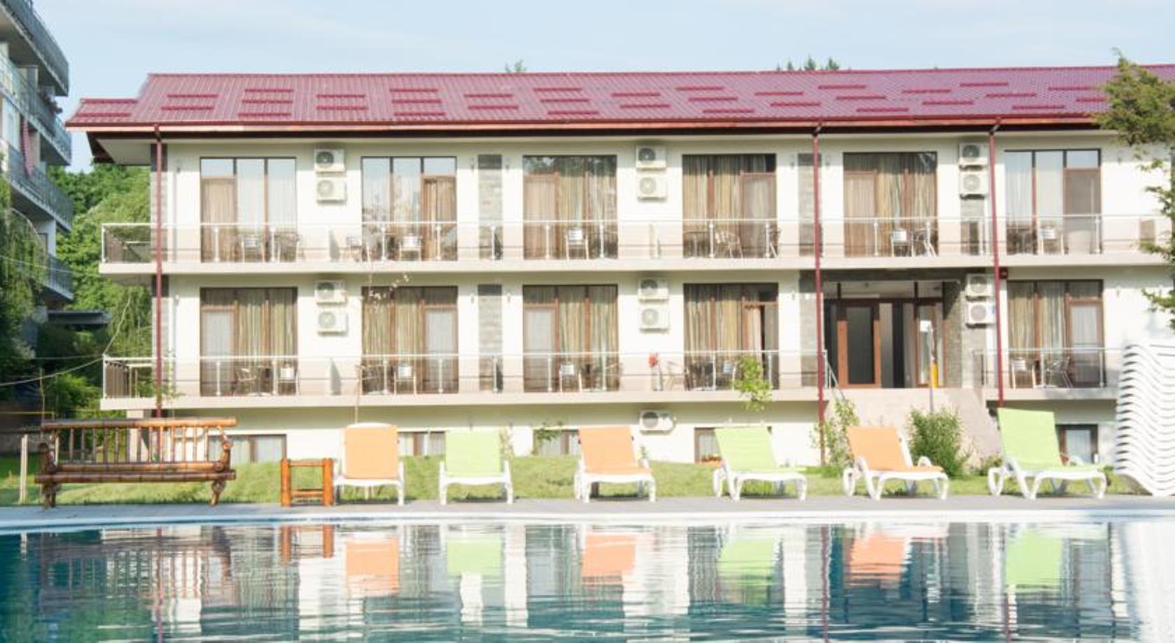 Q Hotel نيبتون المظهر الخارجي الصورة