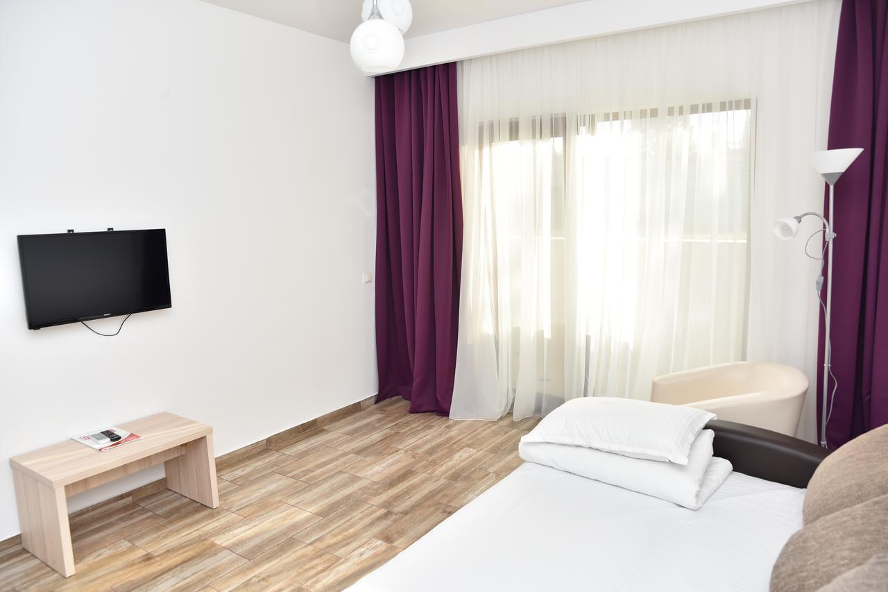Q Hotel نيبتون المظهر الخارجي الصورة