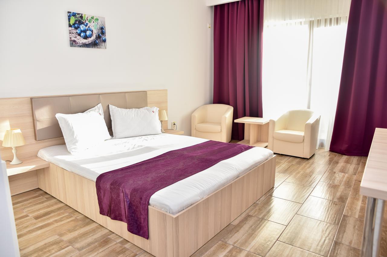 Q Hotel نيبتون المظهر الخارجي الصورة